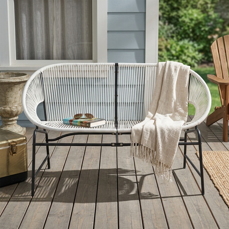 White Wicker Love Seat with Ir - Outdoor Furniture Loveseat recension och pris